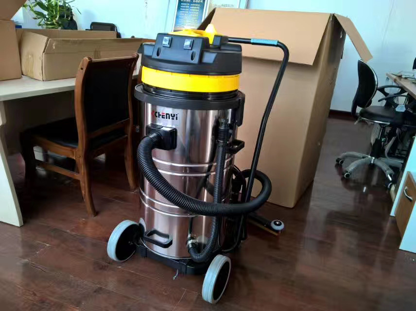 Squeegee Wet and Dry Vacuum Cleaner of CY G80