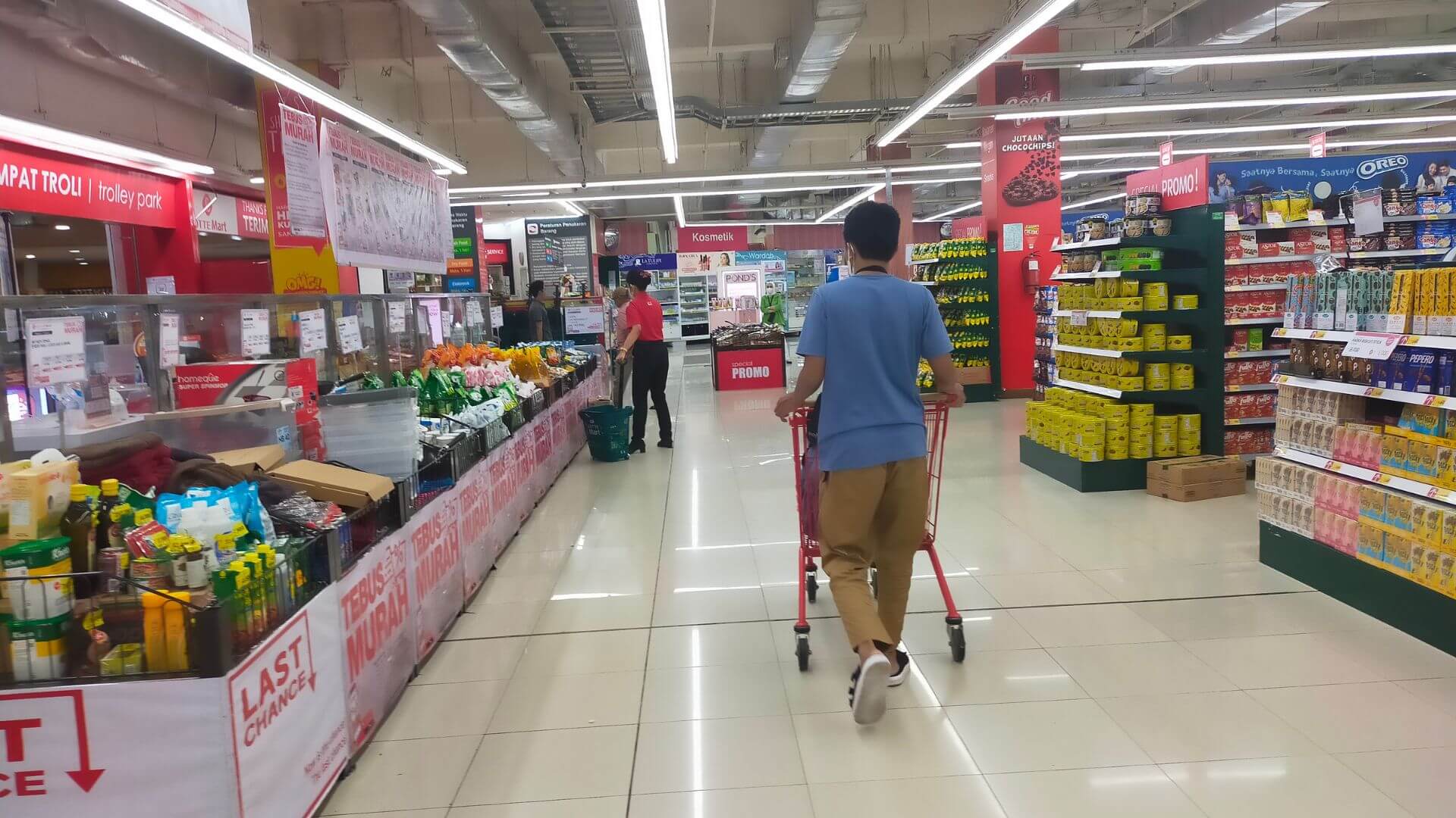 DC510 Cleans Floors Efficiently at Shopping Mall Over 2 Years