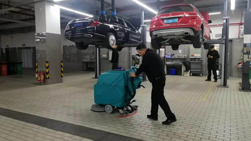 CY walk behind floor scrubber
