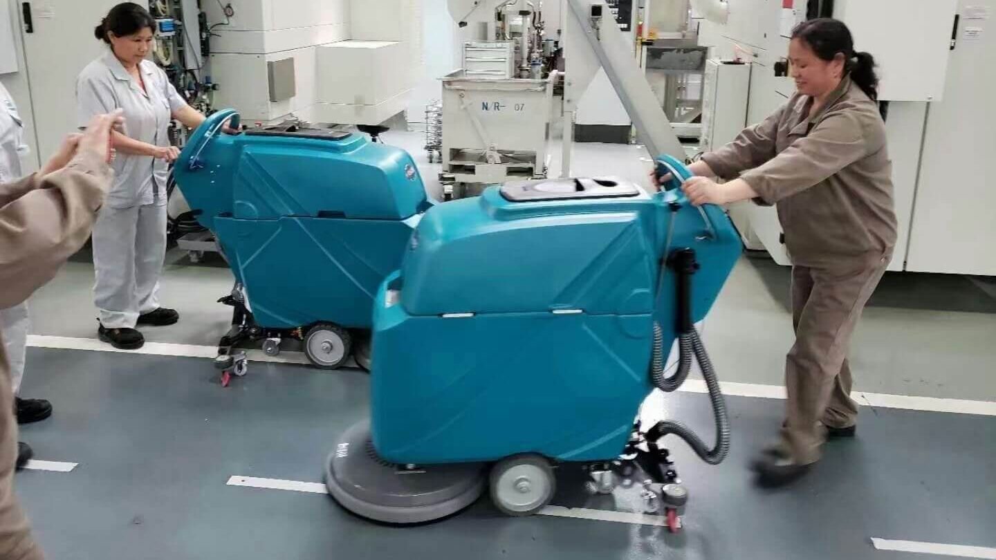 CY walk behind floor scrubber