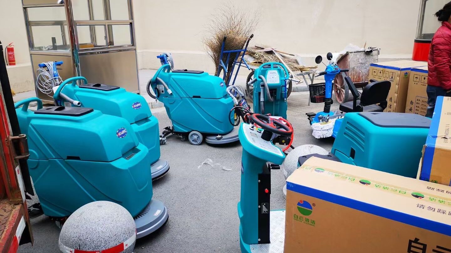 Regular customers with repeat orders of CY floor cleaning machines?